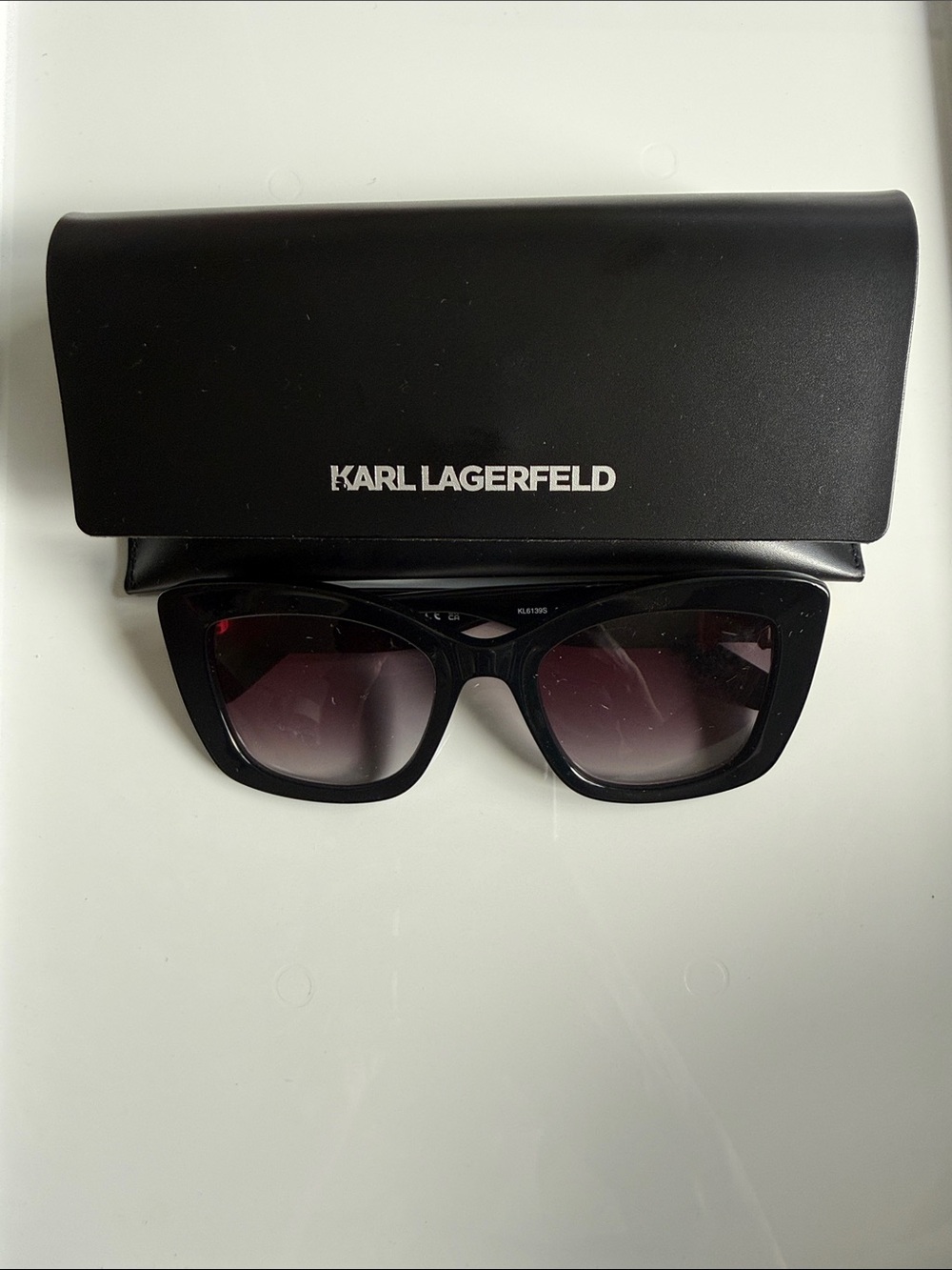 Karl Lagerfeld Black Cat-Eye Sunglasses with Gradient Lenses (Style KL6139S)